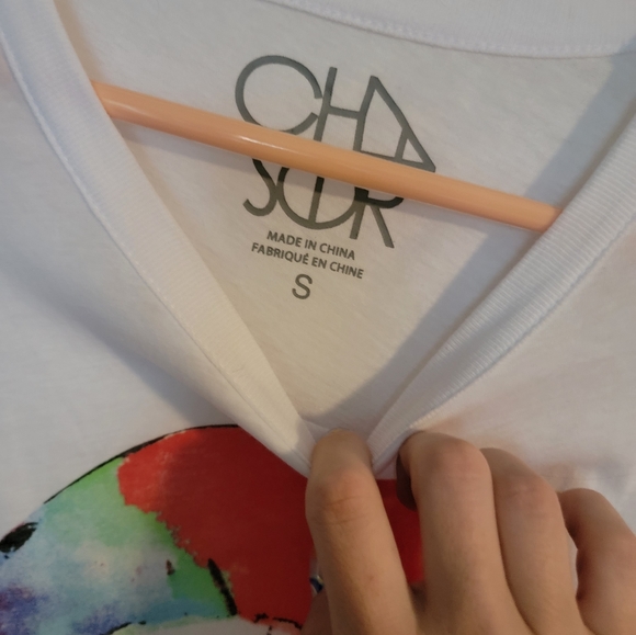 NWOT Chaser Lip Rainbow Graphic Tee TShirt - Picture 2 of 3